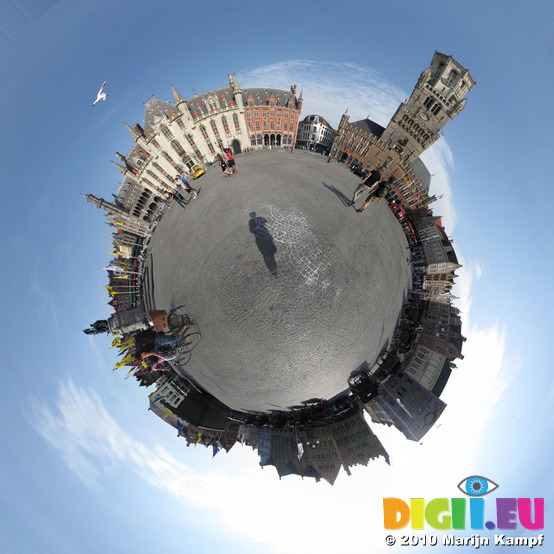 SX15646-15712 Polar planet Markt Brugge